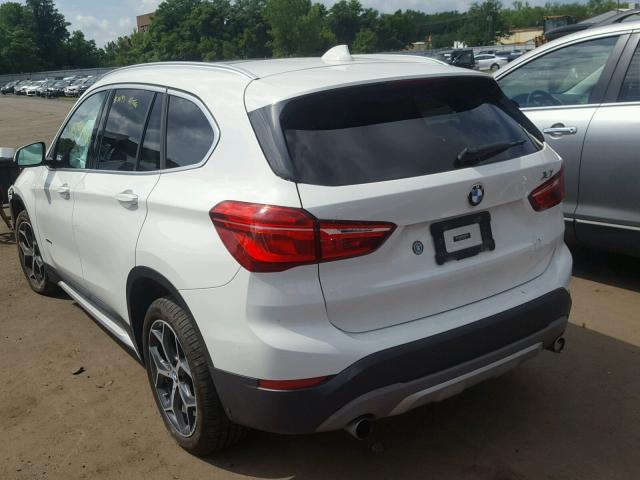 WBXHT3C37H5F69014 - 2017 BMW X1 XDRIVE2 WHITE photo 3