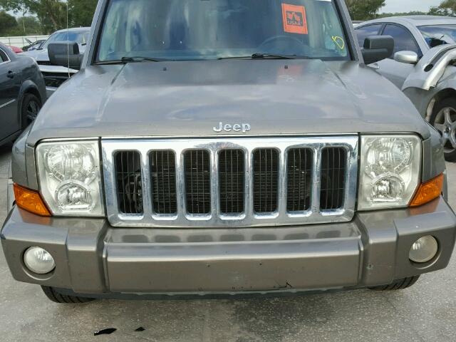 1J8HG58246C139825 - 2006 JEEP COMMANDER 金色 照片 9