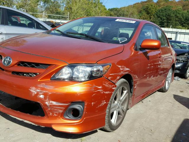 2T1BU4EE5DC099158 - 2013 TOYOTA COROLLA BA ORANGE photo 9