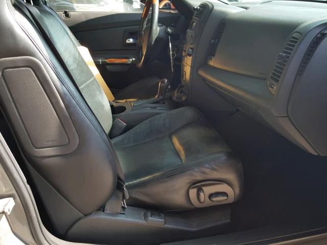 1G6DM577440105204 - 2004 CADILLAC CTS GRAY photo 5