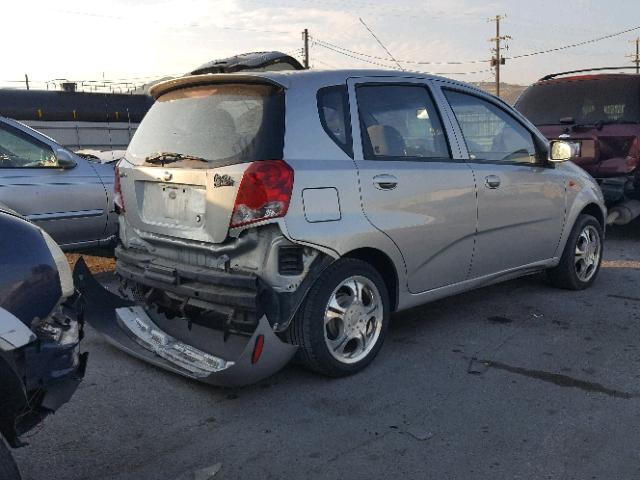 KL1TD62674B151652 - 2004 CHEVROLET AVEO SILVER photo 4