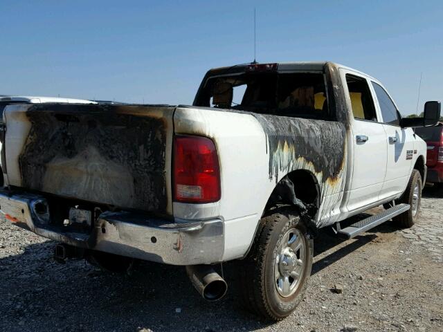 3C6UR5CJ2HG732184 - 2017 RAM 2500 ST WHITE photo 4