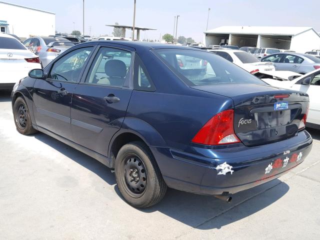 1FAFP33P61W310058 - 2001 FORD FOCUS LX BLUE photo 3