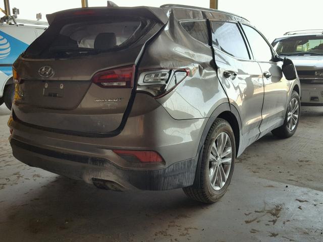 5XYZU4LA9JG548887 - 2018 HYUNDAI SANTA FE S GRAY photo 4