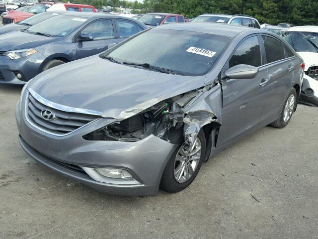 5NPEB4AC9DH649868 - 2013 HYUNDAI SONATA GLS GRAY photo 2