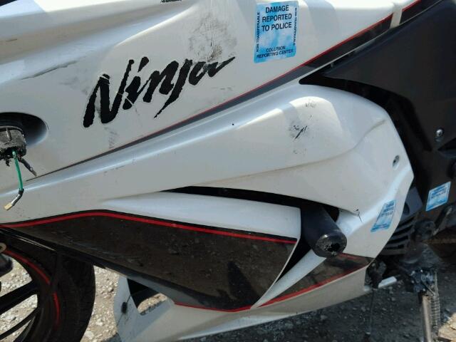 JKAEXMJ16BDA88707 - 2011 KAWASAKI EX250 J WHITE photo 9