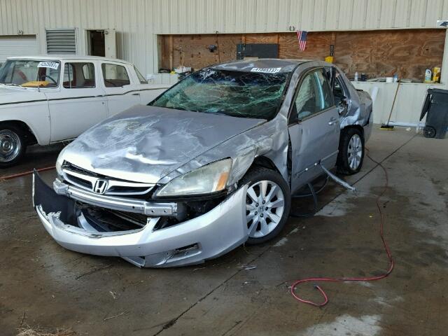 1HGCM66427A060155 - 2007 HONDA ACCORD SE SILVER photo 2