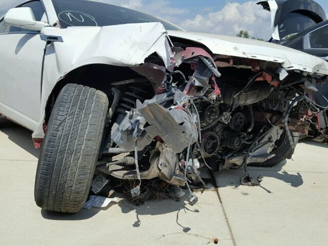 1G6DA1ED9B0140697 - 2011 CADILLAC CTS WHITE photo 9