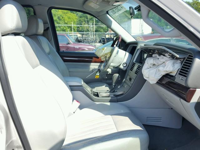 5LMEU88H64ZJ00908 - 2004 LINCOLN AVIATOR 灰色 照片 5