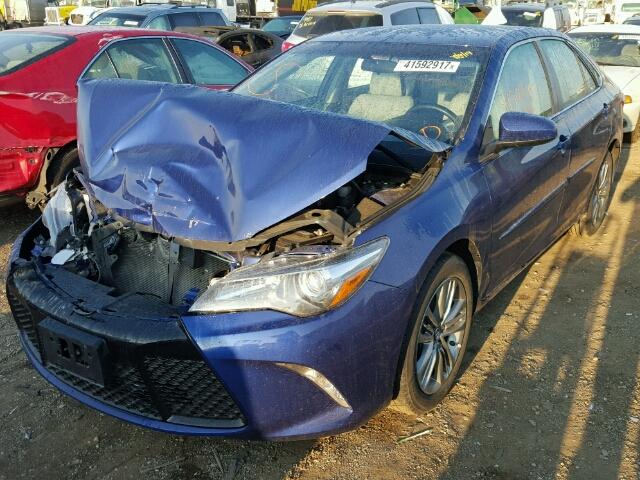 4T1BF1FK5FU888313 - 2015 TOYOTA CAMRY LE BLUE photo 2