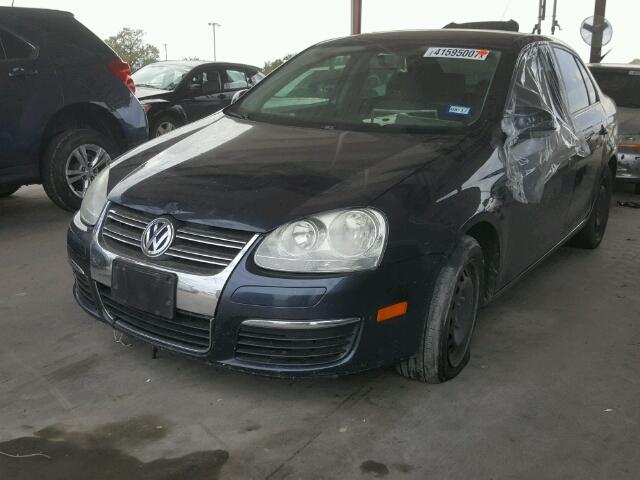 3VWJM71K88M155113 - 2008 VOLKSWAGEN JETTA S BLUE photo 2