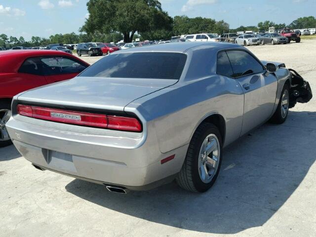 2C3CDYAGXEH149583 - 2014 DODGE CHALLENGER SILVER photo 4