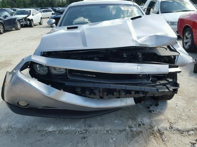 2C3CDYAGXEH149583 - 2014 DODGE CHALLENGER SILVER photo 9