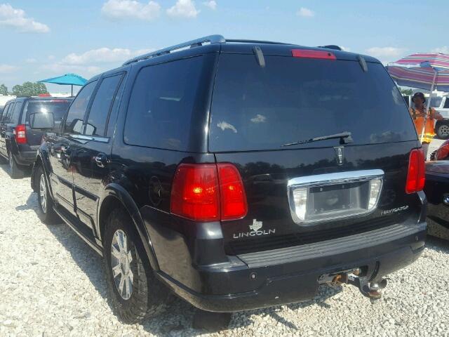 5LMFU27RX4LJ12963 - 2004 LINCOLN NAVIGATOR Schwarz Foto 3