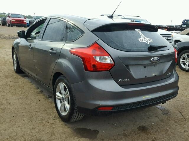 1FADP3K27EL336074 - 2014 FORD FOCUS GRAY photo 3