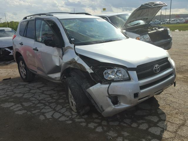 2T3BF4DV0BW095355 - 2011 TOYOTA RAV4 银色 照片 1