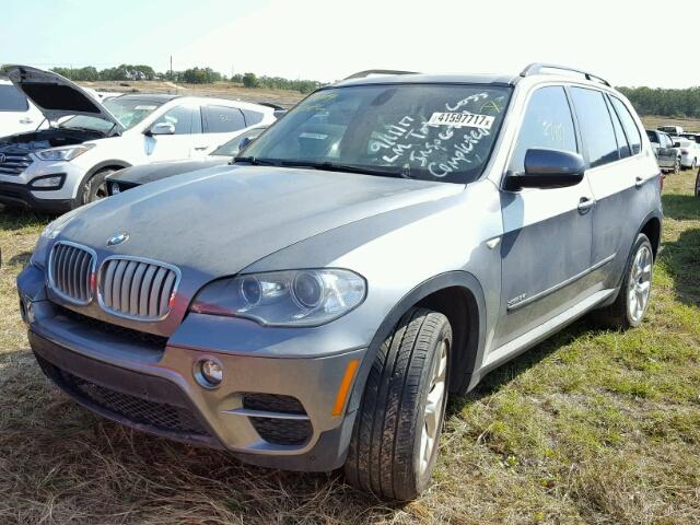 5UXZV4C50D0B24350 - 2013 BMW X5 GRAY photo 2