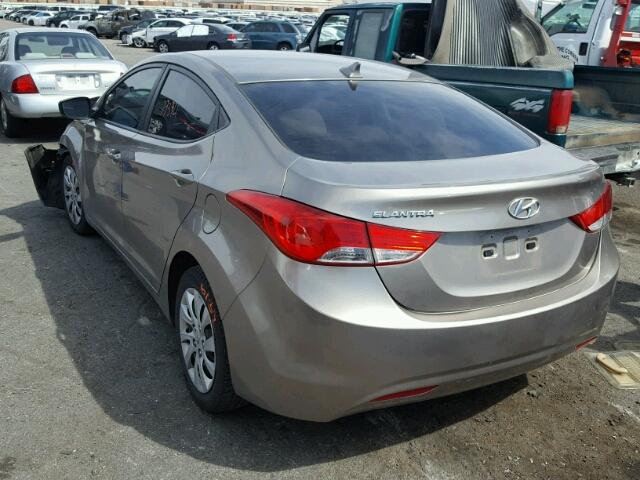 5NPDH4AE9DH182818 - 2013 HYUNDAI ELANTRA GL TAN photo 3