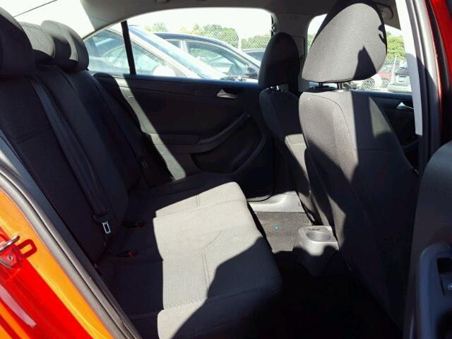 3VW2K7AJ4CM378386 - 2012 VOLKSWAGEN JETTA RED photo 6