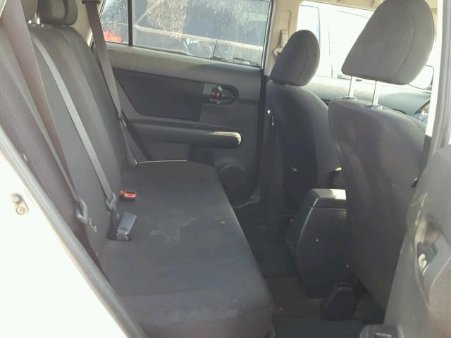 JTLKE50EX81017787 - 2008 TOYOTA SCION XB Weiß Foto 6