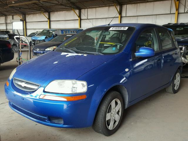 KL1TD62635B388642 - 2005 CHEVROLET AVEO BASE BLUE photo 2