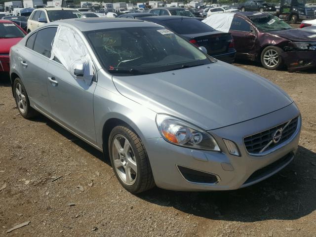 YV1612FH3D1216628 - 2013 VOLVO S60 T5 SILVER photo 1