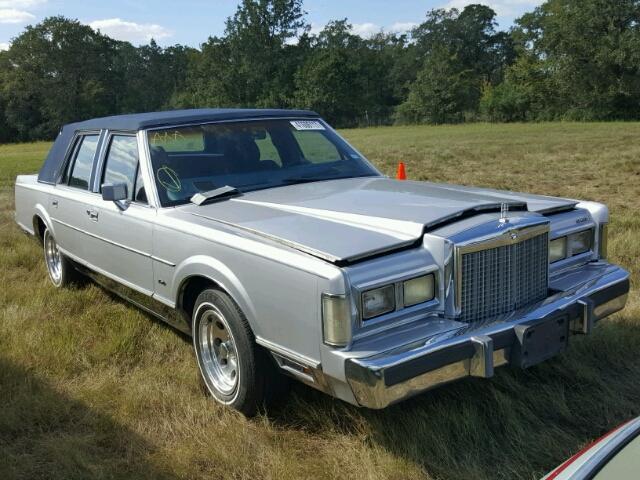 1LNBP96R9GY649677 - 1986 LINCOLN TOWN CAR SILVER photo 1