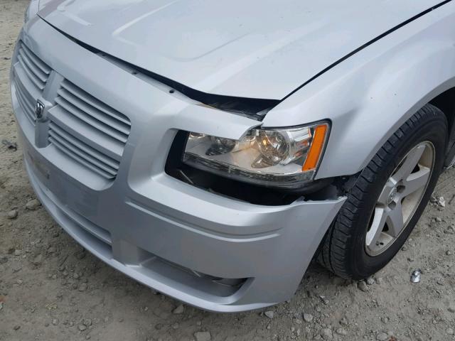 2D4FV47T68H156346 - 2008 DODGE MAGNUM SILVER photo 9