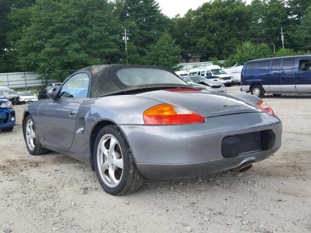 WP0CA29892U623837 - 2002 PORSCHE BOXSTER GRAY photo 3