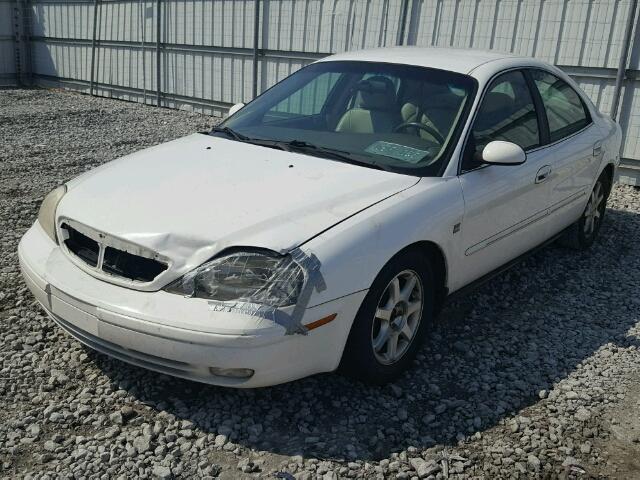 1MEFM55S71A637015 - 2001 MERCURY SABLE WHITE photo 2