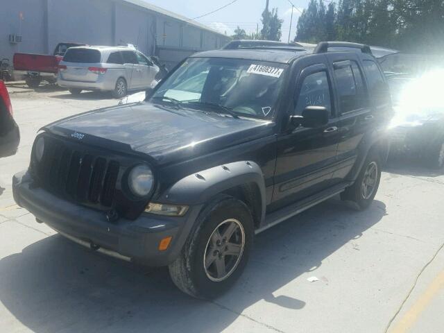 1J8GK38K95W523367 - 2005 JEEP LIBERTY RE BLACK photo 2