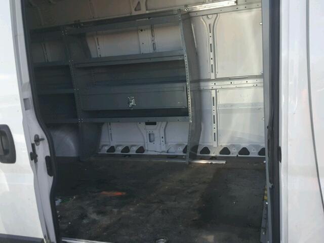 3C6URVHG8FE515504 - 2015 RAM PROMASTER 白色 照片 6