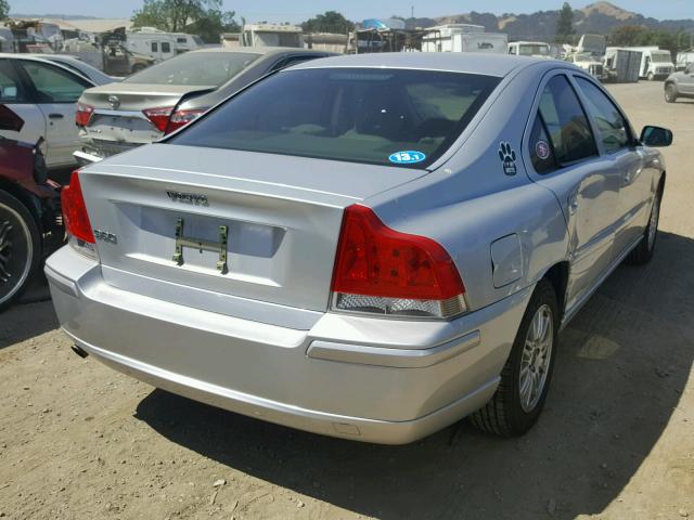 YV1RS612252453966 - 2005 VOLVO S60 SILVER photo 4