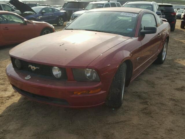 1ZVFT82H755229852 - 2005 FORD MUSTANG RED photo 2