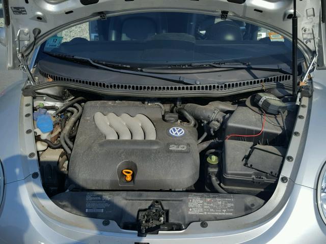 3VWCK21C61M440246 - 2001 VOLKSWAGEN NEW BEETLE 银色 照片 7