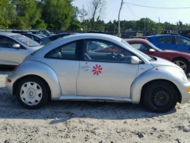 3VWCK21C61M440246 - 2001 VOLKSWAGEN NEW BEETLE 银色 照片 9
