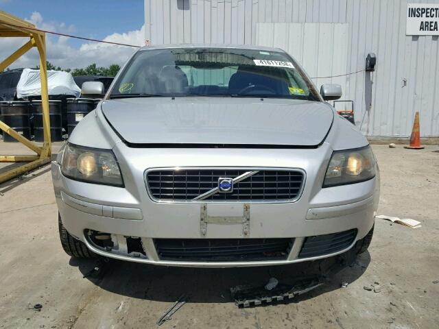 YV1MS382562180716 - 2006 VOLVO S40 2.4I SILVER photo 9