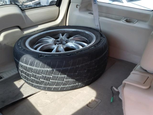 5LMEU68HX4ZJ22771 - 2004 LINCOLN AVIATOR 白色 照片 9