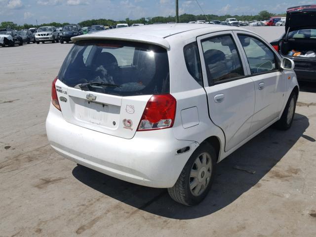 KL1TJ62654B131540 - 2004 CHEVROLET AVEO LS WHITE photo 4