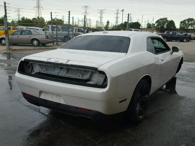 2C3CDZAT2FH702215 - 2015 DODGE CHALLENGER WHITE photo 4