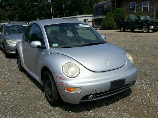 3VWCK21C52M461879 - 2002 VOLKSWAGEN NEW BEETLE ვერცხლისფერი ფოტო 1