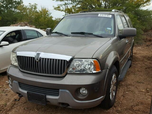 5LMFU27R13LJ14745 - 2003 LINCOLN NAVIGATOR GOLD photo 2