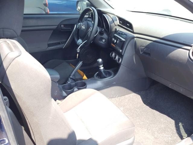 JTKJF5C79B3004731 - 2011 TOYOTA SCION TC 蓝色 照片 5