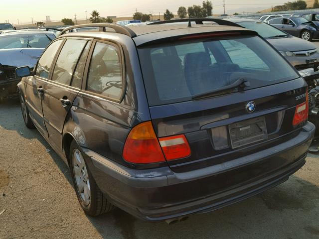 WBAAR3341YJM00405 - 2000 BMW 323 IT BLUE photo 3