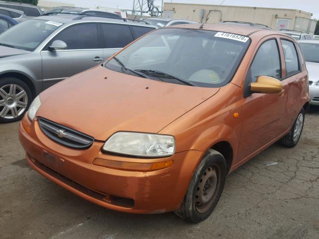 KL1TD626X4B275530 - 2004 CHEVROLET AVEO ORANGE photo 2