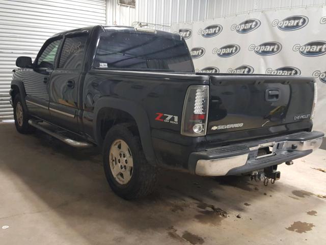 2GCEK13T251102469 - 2005 CHEVROLET SILVERADO BLACK photo 3