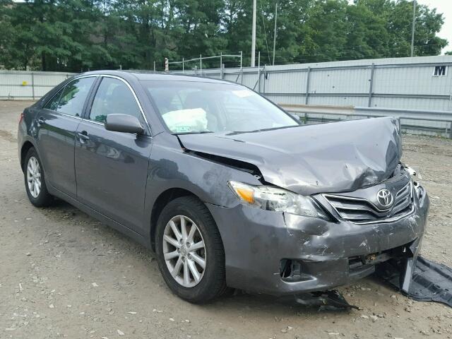 4T4BF3EK6BR144815 - 2011 TOYOTA CAMRY GRAY photo 1