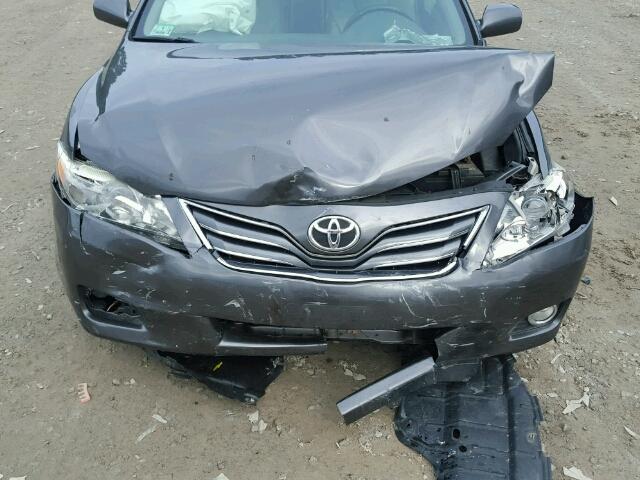 4T4BF3EK6BR144815 - 2011 TOYOTA CAMRY GRAY photo 7