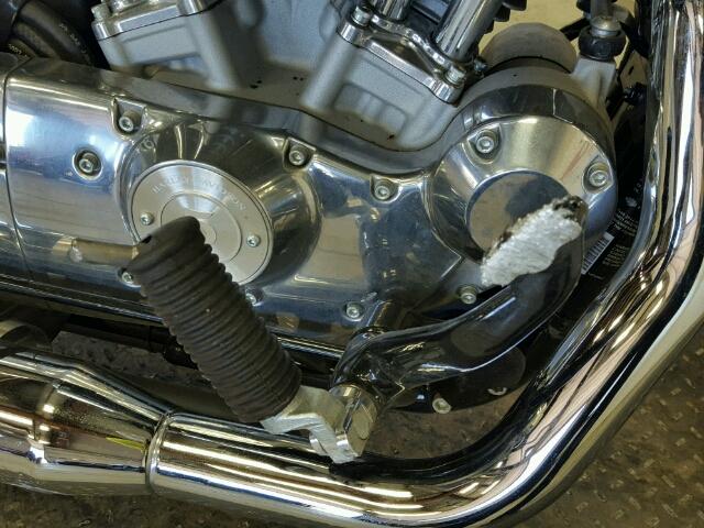 1HD4CR210EC431090 - 2014 HARLEY-DAVIDSON XL883 SILVER photo 19