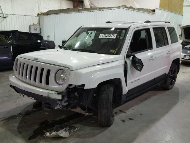 0K0602144768 - 2012 JEEP PATRIOT LA WHITE photo 2